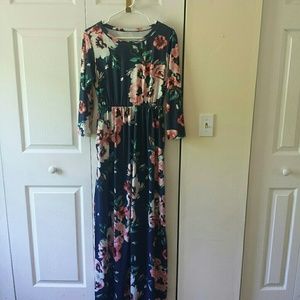 Navy Floral Long Sleeve Maxi Dress Size M